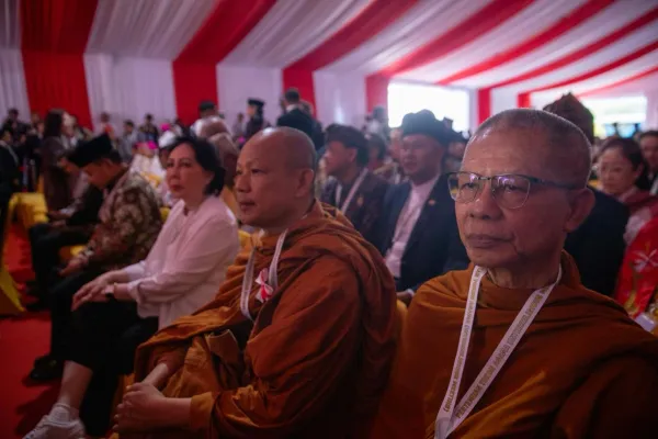 Representatives of Indonesia’s six officially recognized religions — Islam, Buddhism, Hinduism, Confucianism, Catholicism, and Protestantism — attend the interfaith meeting with Pope Francis and Grand Imam Nasaruddin Umar on Sept. 5, 2024, in Jakarta, Indonesia. Daniel Ibáñez/CNA